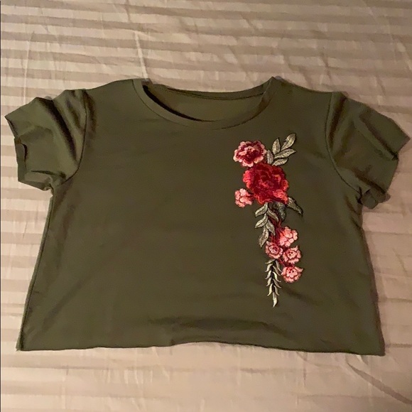 Crop top - Picture 1 of 2